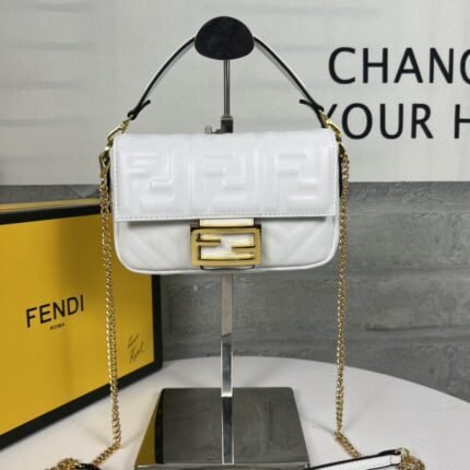FENDI BAGUETTE Mini Chain Strap White Handbag Size: 4*18*11cm