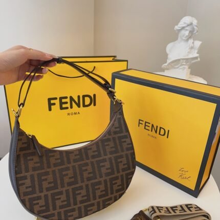 FENDI half moon bag Underarm bag Size: 28*16cm
