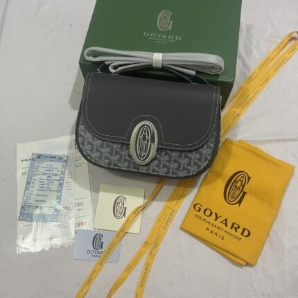 Goyard Goyardine Shell bag grey Size: 26*18*8cm