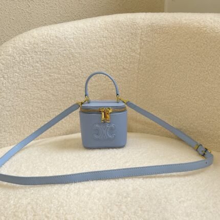 CELINE 23s Spring/Summer - Mini smooth leather makeup case Blue 8080 Size: 9.5* 8* 9cm