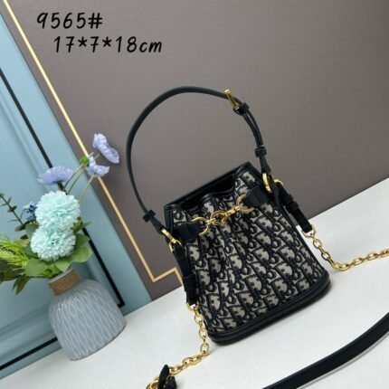 Dior bucket bag crossbody bag 9565 size: 17*7*18cm