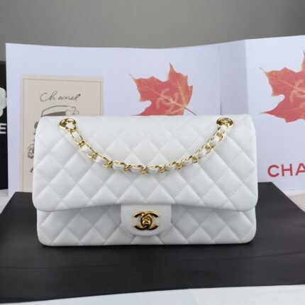 Chanel classic flap bag a01112 medium size: 15.5x25.5x6.5cm