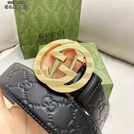 GUCCI belt is simple and elegant, with high-quality hardware. (复制)
