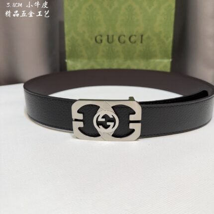 GUCCI belt is simple and elegant, with high-quality hardware. (复制)