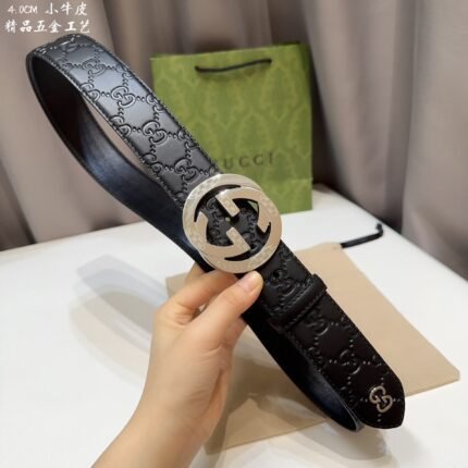 GUCCI belt is simple and elegant, with high-quality hardware. (复制)