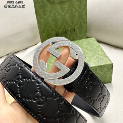 GUCCI belt is simple and elegant, with high-quality hardware. (复制)