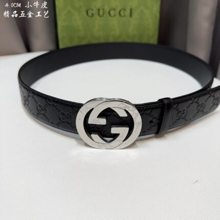 GUCCI belt is simple and elegant, with high-quality hardware. (复制)