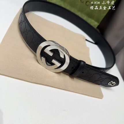 GUCCI belt is simple and elegant, with high-quality hardware. (复制)