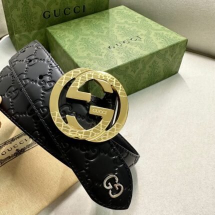 GUCCI belt is simple and elegant, with high-quality hardware. (复制)