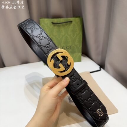 GUCCI belt is simple and elegant, with high-quality hardware. (复制)