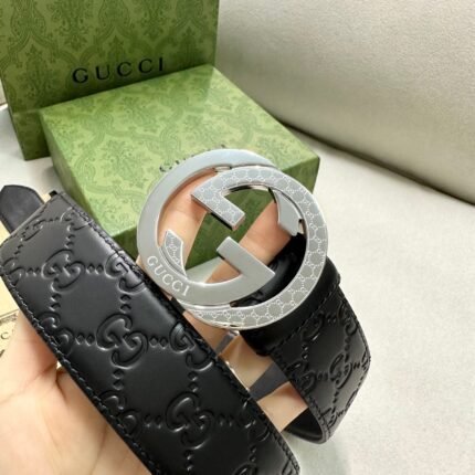 GUCCI belt is simple and elegant, with high-quality hardware. (复制)