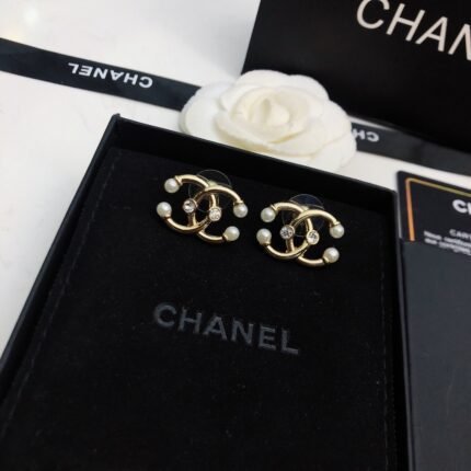 CHANEL earrings (复制)