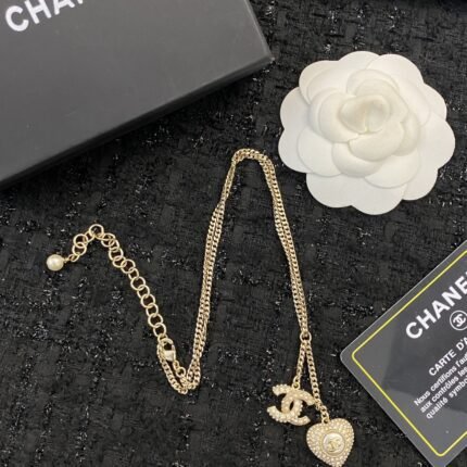 Chanel letter necklace????Xiaoxiangjia style (复制)
