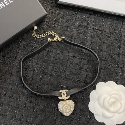 Chanel letter necklace????Xiaoxiangjia style (复制)