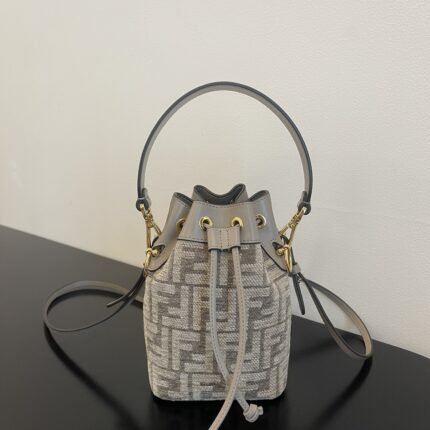 # FEND1 # The new mon tresor bag is full of FF chenille bucket bag