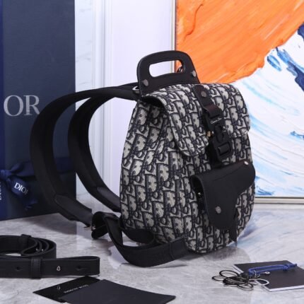 Top quality backpack [original leather] popular Dior new style Dior backpack (复制)