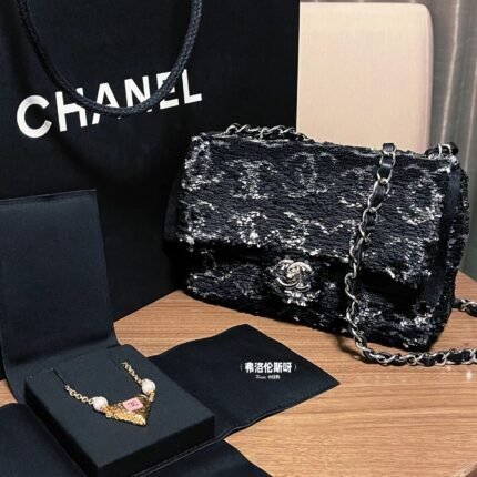 New top quality original leather Chanel bag (复制)