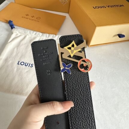 Louis Vuitton belt matching design uses high-quality electroplated hardware