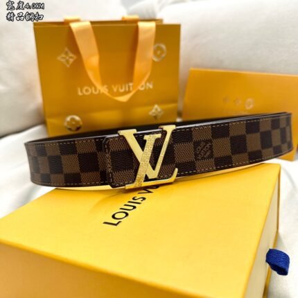 Louis Vuitton belt matching design uses high-quality electroplated hardware