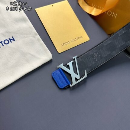 Louis Vuitton belt matching design uses high-quality electroplated hardware