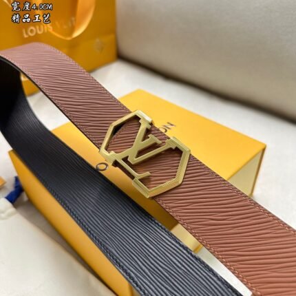 Louis Vuitton belt matching design uses high-quality electroplated hardware