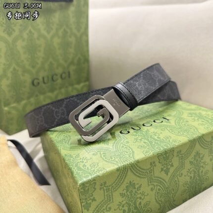 GUCCI belt is simple and elegant, with high-quality hardware. (复制)