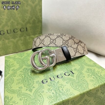 GUCCI belt is simple and elegant, with high-quality hardware. (复制)