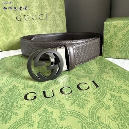 GUCCI belt is simple and elegant, with high-quality hardware. (复制)