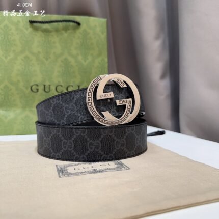 GUCCI belt is simple and elegant, with high-quality hardware. (复制)