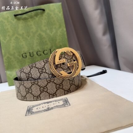GUCCI belt is simple and elegant, with high-quality hardware. (复制)