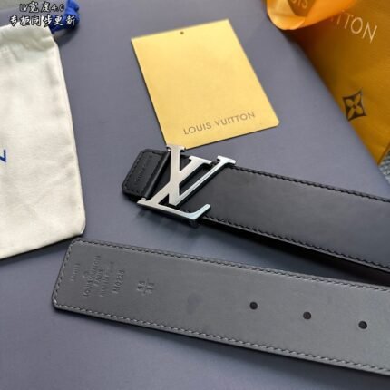 Louis Vuitton belt matching design uses high-quality electroplated hardware