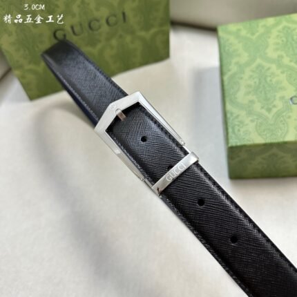 GUCCI belt is simple and elegant, with high-quality hardware. (复制)