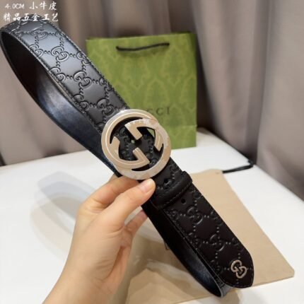 GUCCI belt is simple and elegant, with high-quality hardware. (复制)