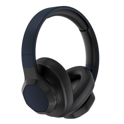 p2970 Bluetooth headset features AUX (3.5mm round hole), card, FM, barrier-free link within a transmission distance of 10 meters Black
