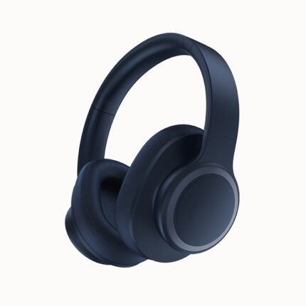 p3960 wireless headset with deep noise reduction AUX (3.5mm round hole), card, FM, barrier-free link within 10 meters Blue