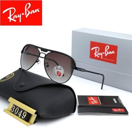 Ray Ban aviator series black and gray gradient lenses sunglasses for both men and women