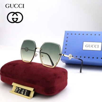 Gucci Champagne and Green Metal Logo Hexagonal Sunglasses Neutral