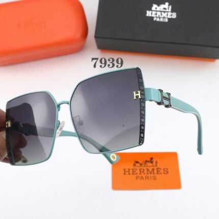 HERMES Green and Gray Gradient Square Large Frame Sunglasses Neutral