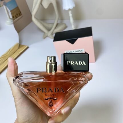 Prada, I couldn't have guessed 90ml with high-quality packaging 1:1