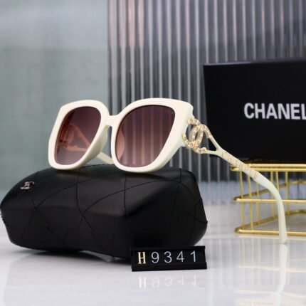 Chanel white and purple red gradient square and circular gold logo decoration sunglasses