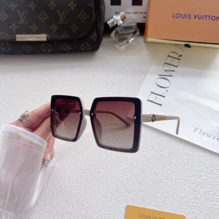 Louis Vuitton Square Wine Red Gradient Lens Thin Frame Sunglasses