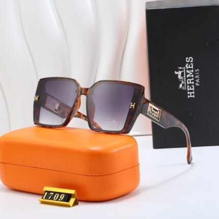 Louis Vuitton gold printed square sunglasses in tortoiseshell and purple gradient