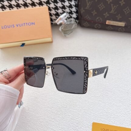 Louis Vuitton Dark Grey Chain Border Box Sunglasses