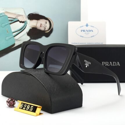 PRADA black and dark blue square sunglasses