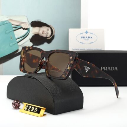 PRADA brown tortoiseshell patterned square sunglasses