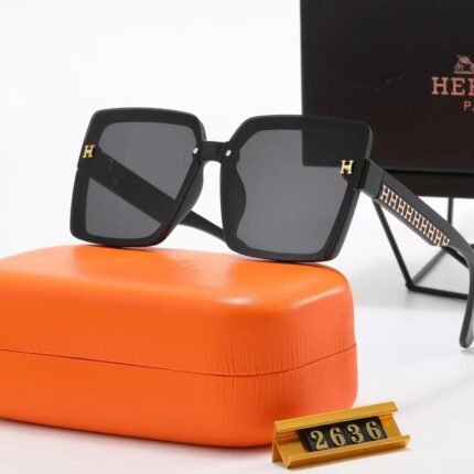 HERMES black+dark gray lenses with square letter border sunglasses