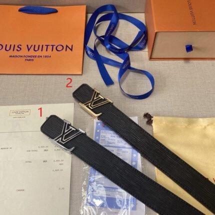 Louis Vuitton LV buckle black belt, simple and elegant, low-key luxury