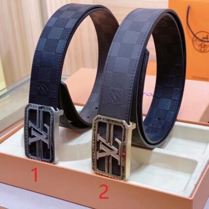 Louis Vuitton V-shaped buckle black textured belt, simple and elegant, noble and elegant