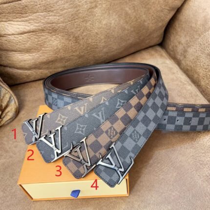 Louis Vuitton V-buckle textured belt, simple and elegant, low-key luxury