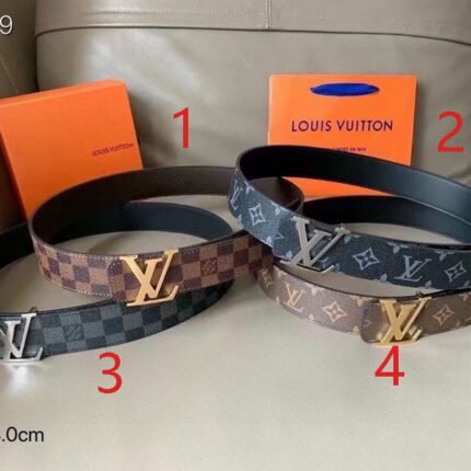 Louis Vuitton V-buckle textured belt, fashionable, classic, high-end luxury